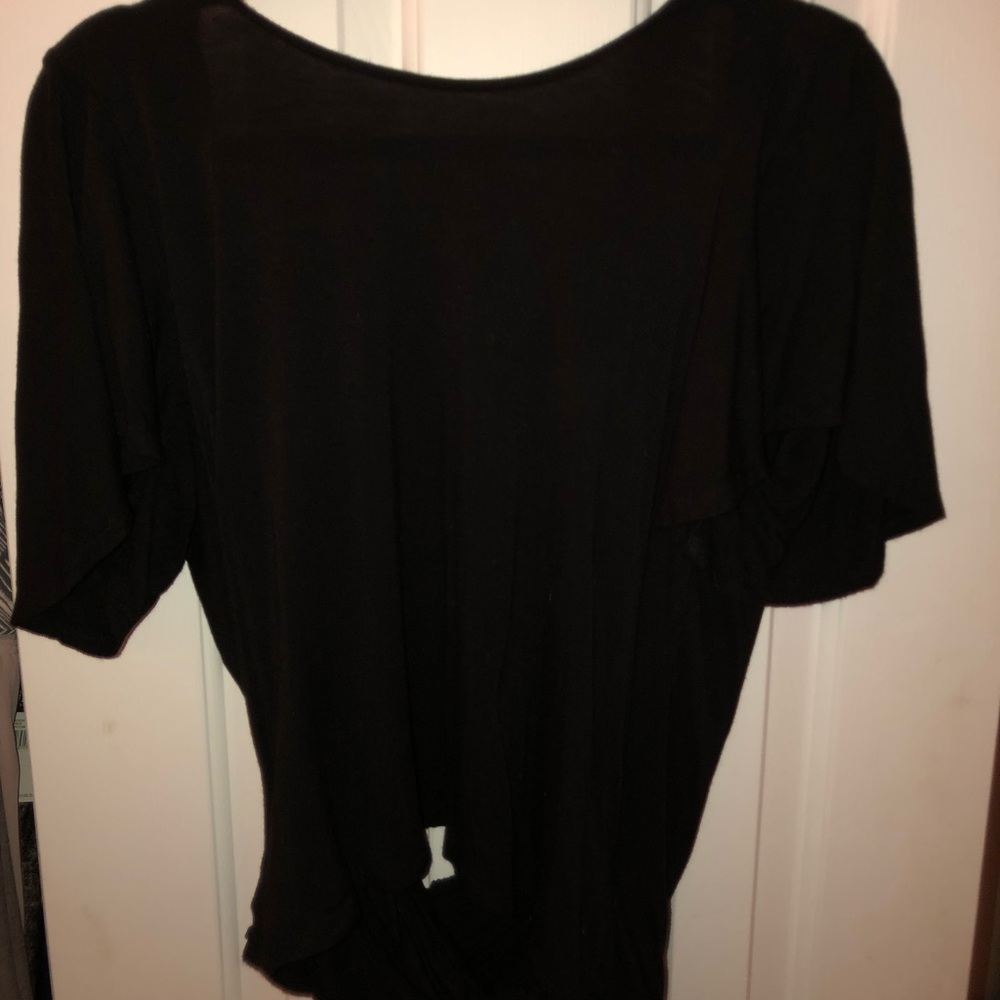 Black flowy Tshirt